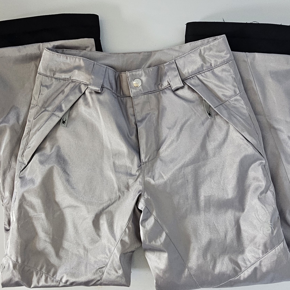 Spyder Gray Accessories with Water-Resistant Features